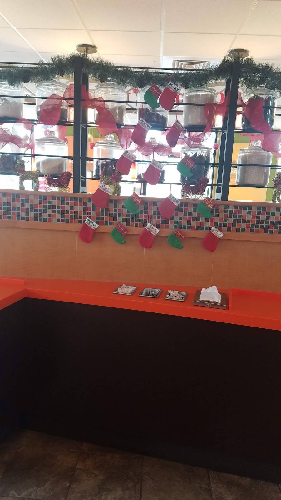 Popeyes Louisiana Kitchen | restaurant | 230 W Mitchell Hammock Rd, Oviedo, FL 32765, USA | 4072780577 OR +1 407-278-0577