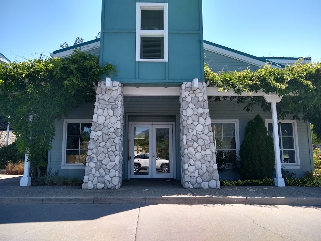 The Farmhouse | restaurant | 40282 CA-41 suite 11, Oakhurst, CA 93644, USA | 5596583276 OR +1 559-658-3276