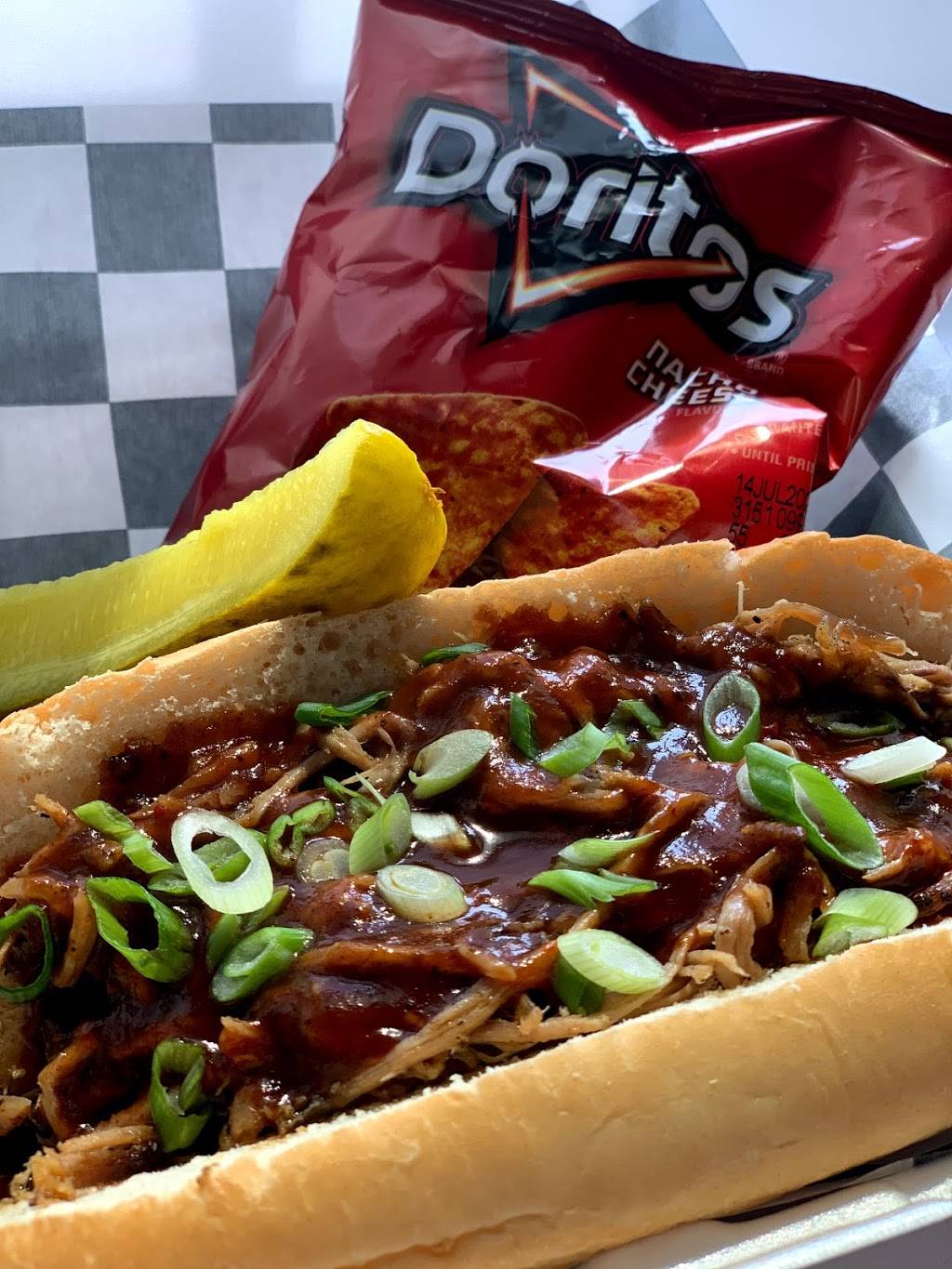 Hibiscus Jerk Hut | restaurant | 1834B N Glenstone Ave, Springfield, MO 65803, USA | 4173194788 OR +1 417-319-4788