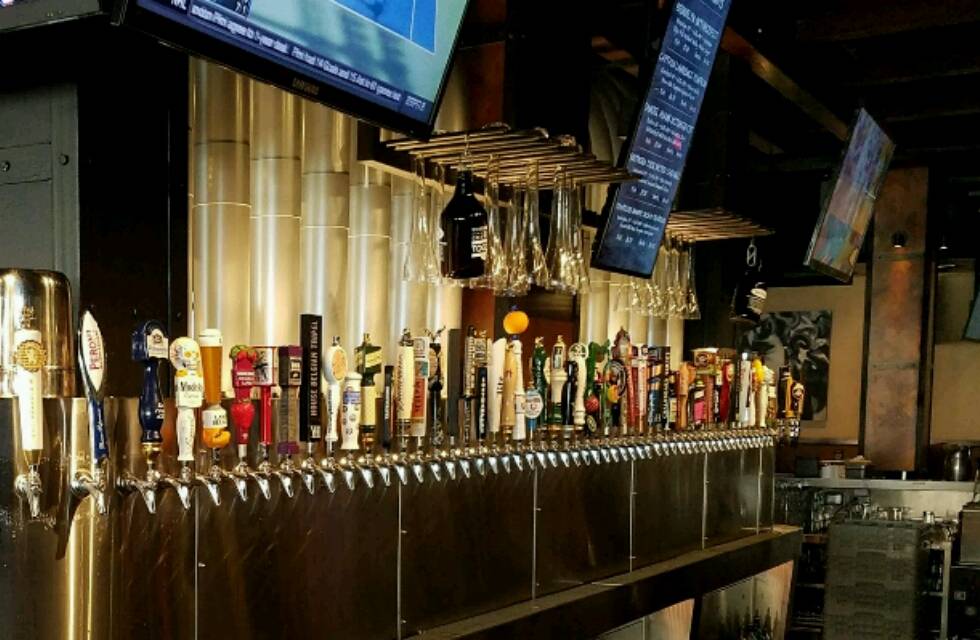 Yard House | restaurant | 237 Market Street, Yonkers, NY 10701, USA | 9143759273 OR +1 914-375-9273