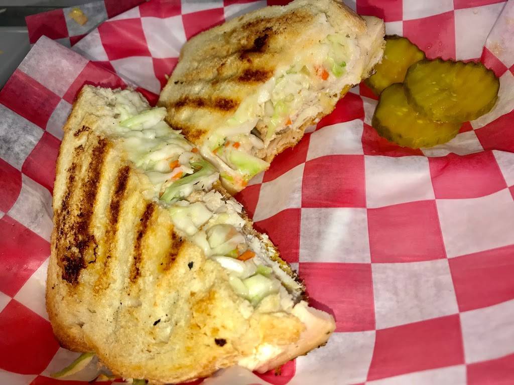 Zynda BBQ & Smokeshack | restaurant | 2778 E Grand River Ave, East Lansing, MI 48823, USA | 5178194487 OR +1 517-819-4487