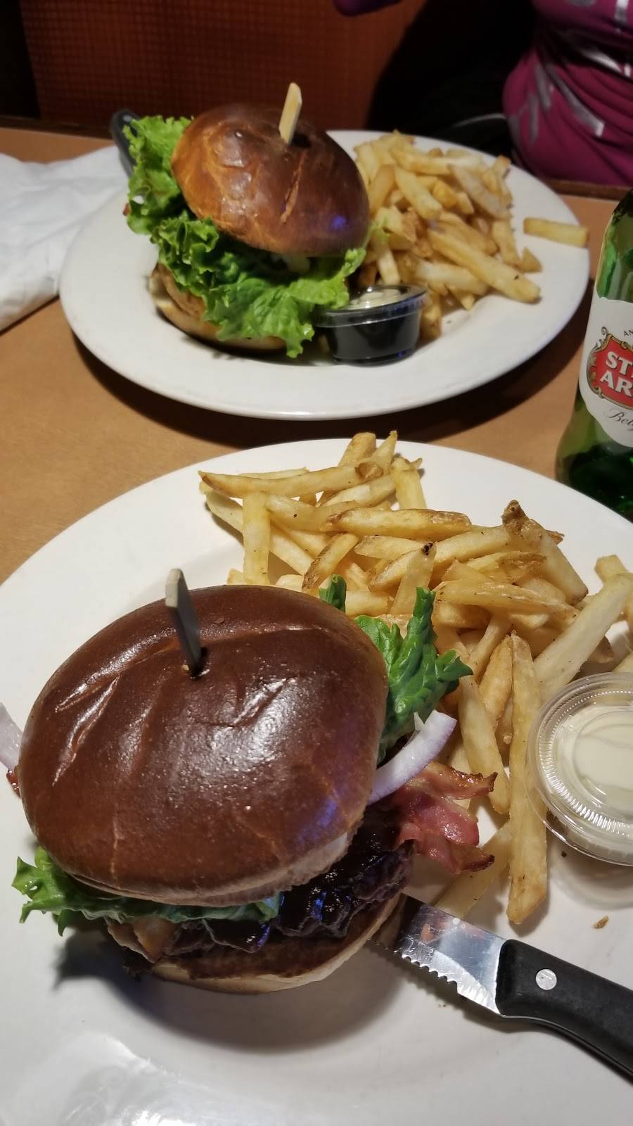 Boston Pizza | restaurant | 1150 Rue Yves-Blais, Lachenaie, QC J6V 1P4, Canada | 4505859989 OR +1 450-585-9989