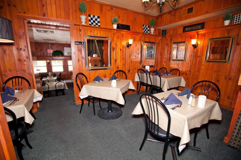 Kurts Steakhouse | restaurant | 22 West Main St, Delafield, WI 53018, USA | 2626463333 OR +1 262-646-3333