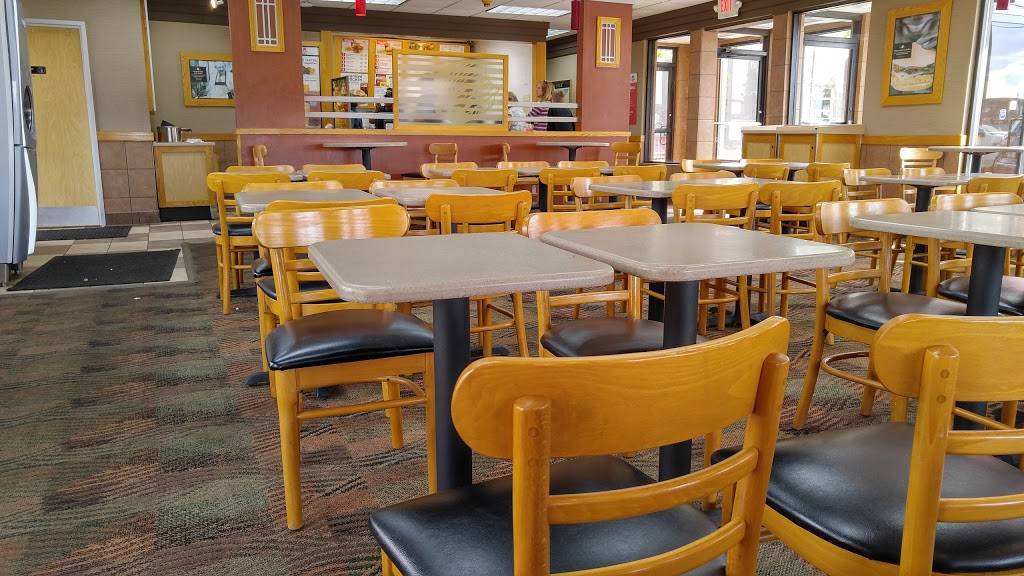 Wendys | restaurant | 1905 S Church St, Murfreesboro, TN 37130, USA | 6158950955 OR +1 615-895-0955