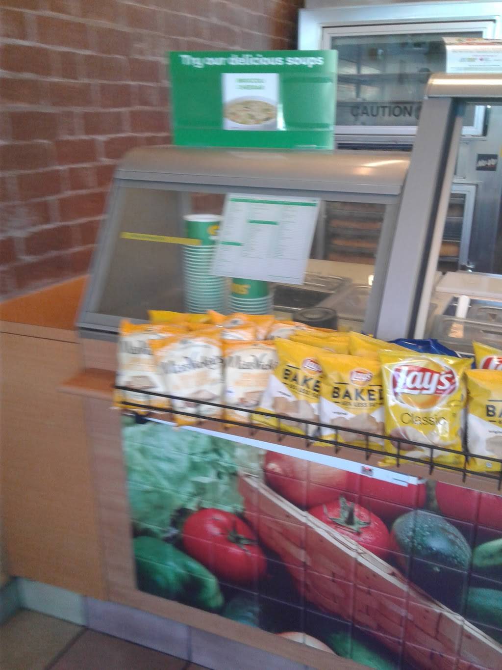 Subway Restaurants | restaurant | 205-20 Jamaica Ave, Hollis, NY 11423, USA | 3474264162 OR +1 347-426-4162