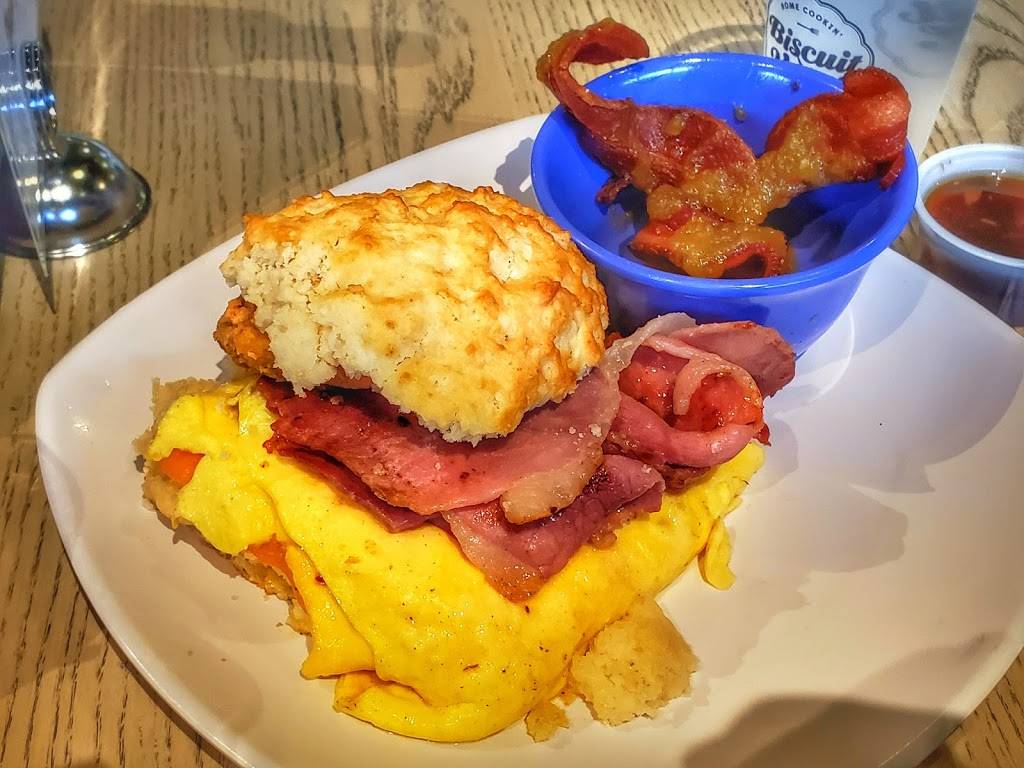 Biscuit Head | restaurant | 1994 Hendersonville Rd, Asheville, NC 28803, USA | 8285852055 OR +1 828-585-2055