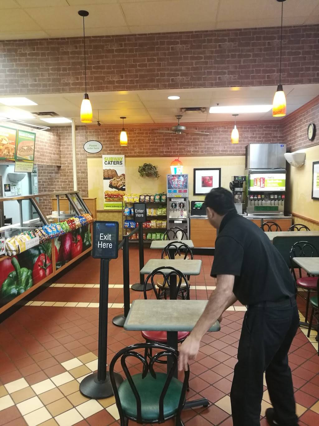 Subway | restaurant | 66-4 Parkhurst Rd, Chelmsford, MA 01824, USA | 9786545270 OR +1 978-654-5270