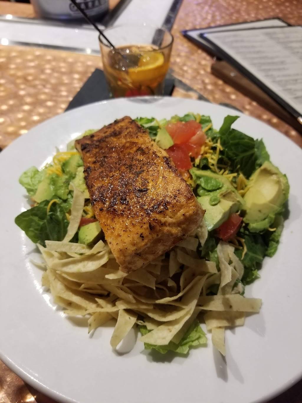 Fords Garage | restaurant | 21367 Michigan Ave, Dearborn, MI 48124, USA | 3137523673 OR +1 313-752-3673