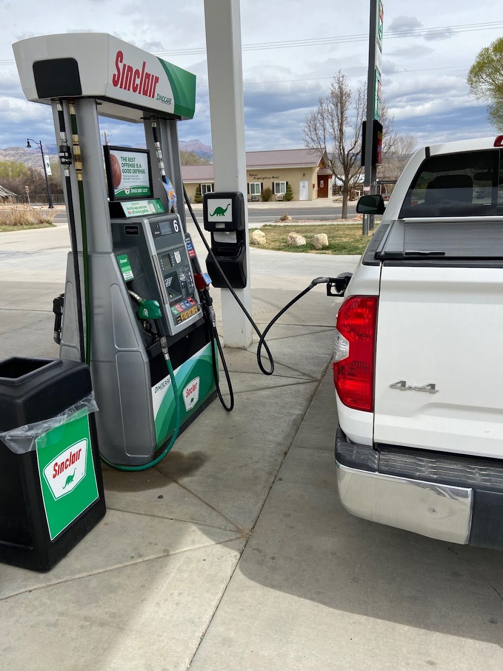 Stage Stop Station | restaurant | 20 S Main St, Tropic, UT 84776, USA | 4356798863 OR +1 435-679-8863