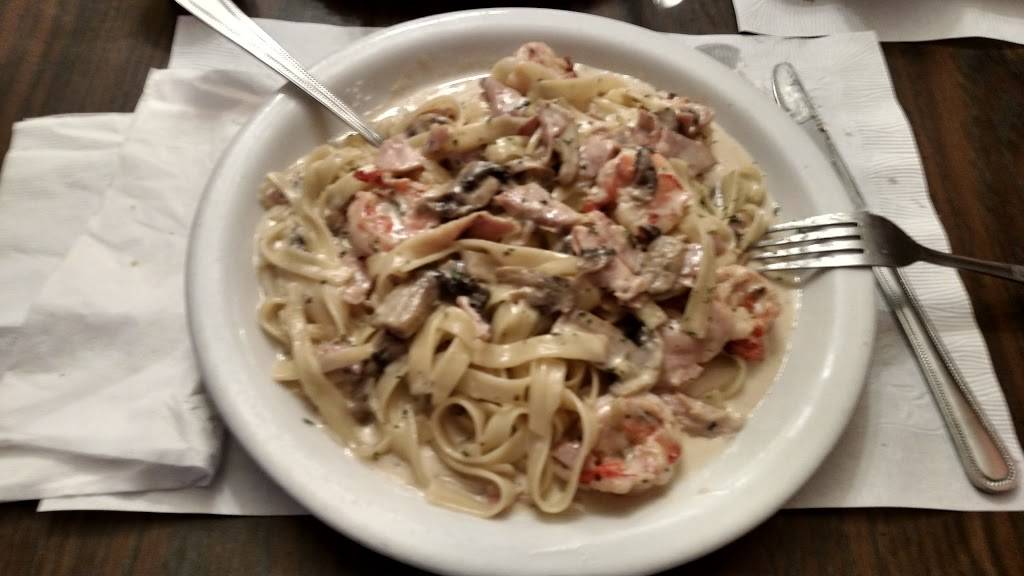 Volare Italian Restaurant | restaurant | 3528 Barnett Ave, San Diego, CA 92110, USA | 6192240030 OR +1 619-224-0030