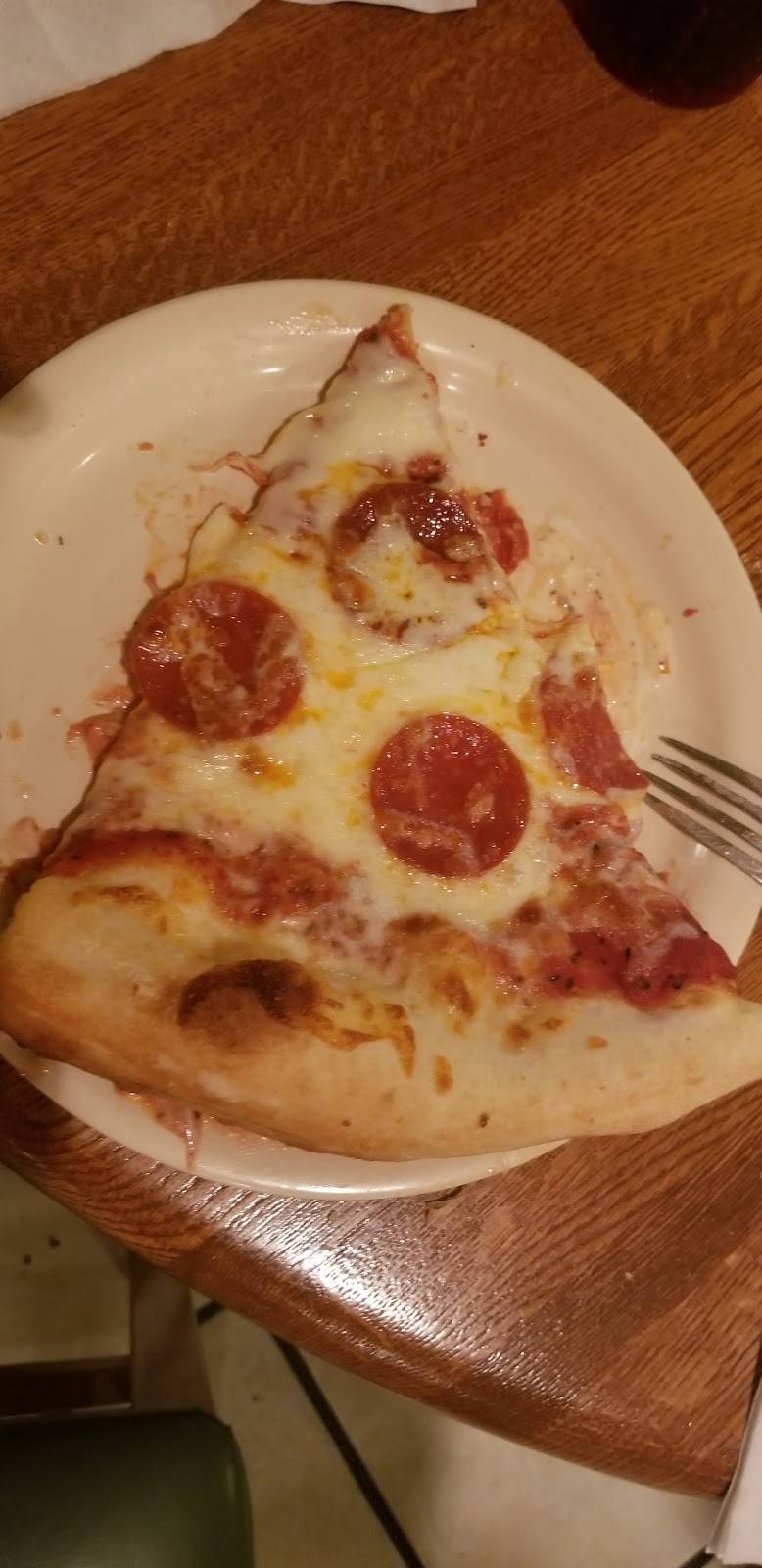 Original Italian Pizza | restaurant | 1128 E Lynchburg Salem Turnpike #300, Bedford, VA 24523, USA | 5405862883 OR +1 540-586-2883