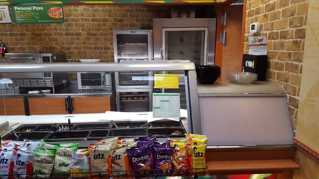 Subway Restaurants | restaurant | 6030 Daybreak Cir, Clarksville, MD 21029, USA | 4105317982 OR +1 410-531-7982