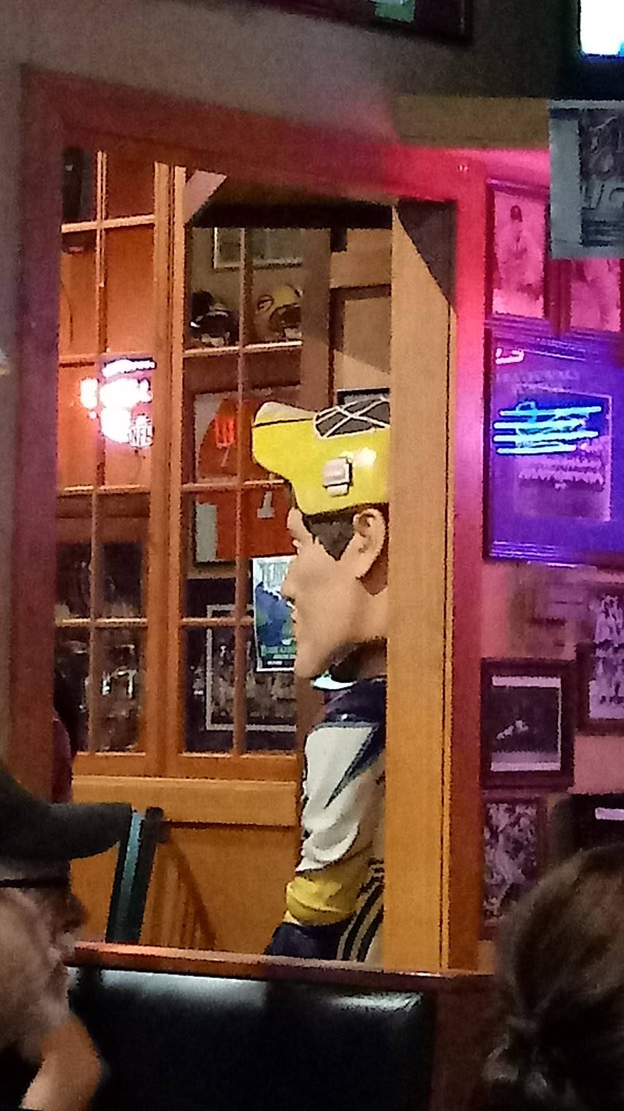 Coachs Eastgate Grille | restaurant | 6750 Eastgate Blvd, Lebanon, TN 37090, USA | 6154439994 OR +1 615-443-9994