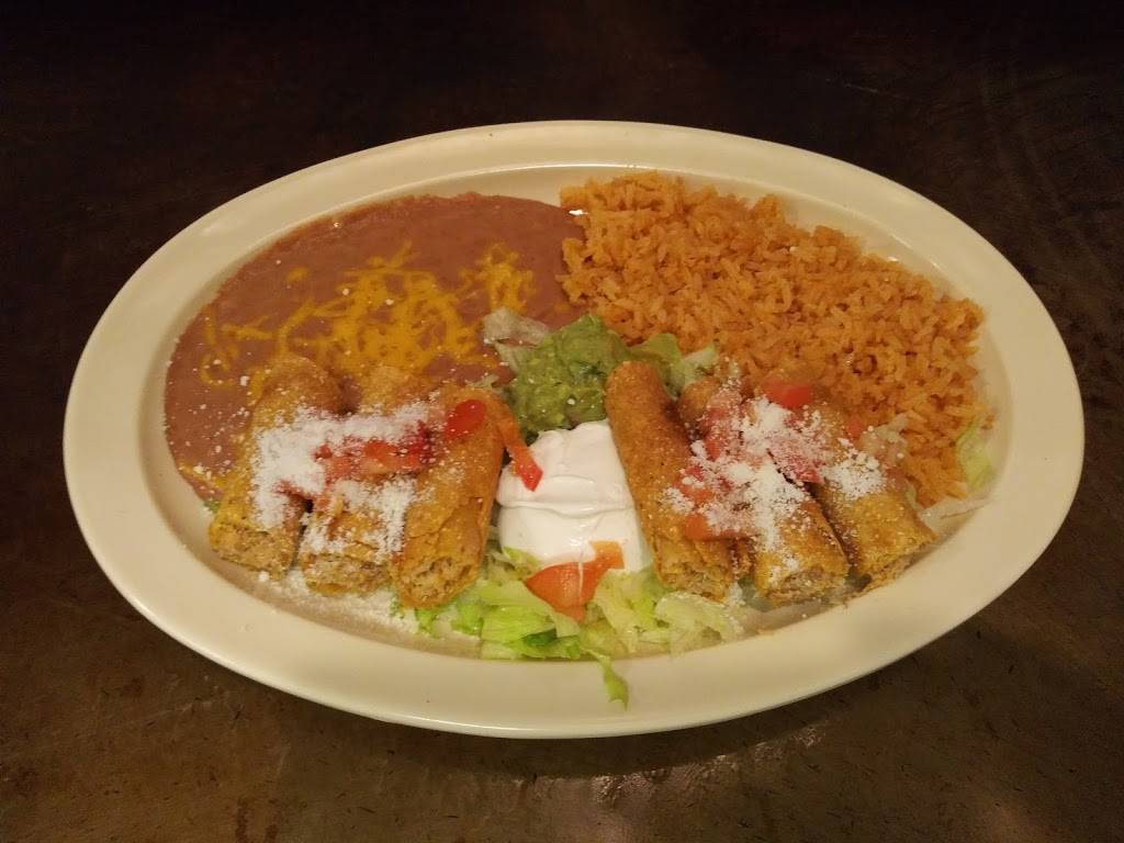 Taqueria Los Cazadores | restaurant | 19559 Viking Ave NW, Poulsbo, WA 98370, USA | 3607796336 OR +1 360-779-6336