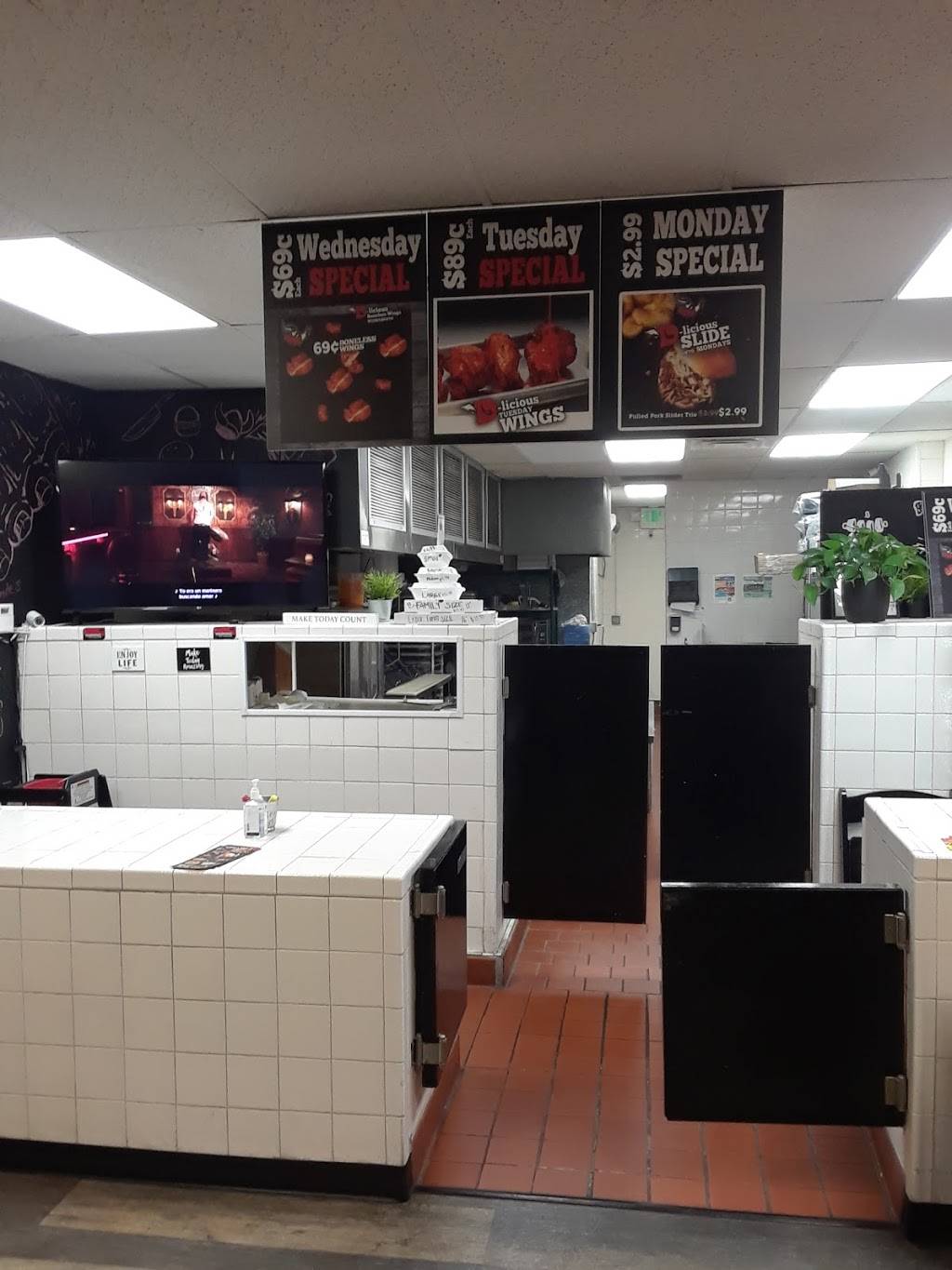 D Wings & Ribs | restaurant | 36 N Euclid Ave F, National City, CA 91950, USA | 6195466789 OR +1 619-546-6789