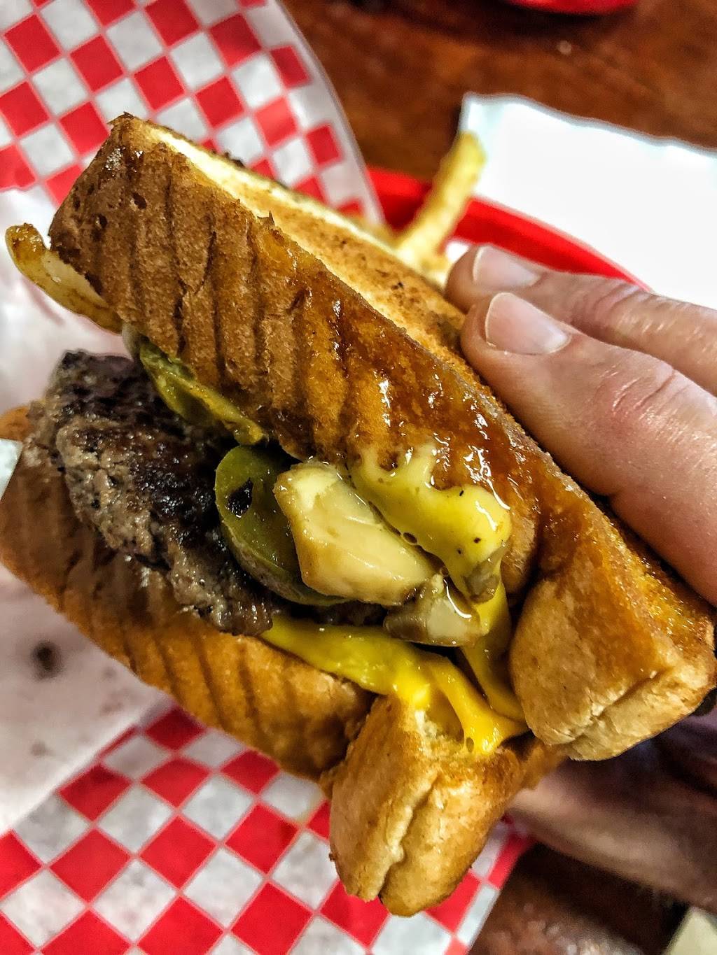 Burton Short Stop | restaurant | 12400 Farm to Market Rd 390, Burton, TX 77835, USA | 9792890020 OR +1 979-289-0020