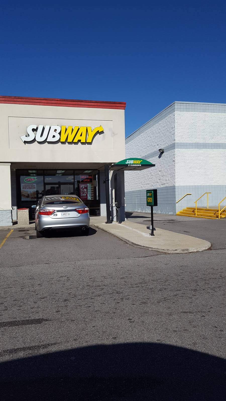 Subway | restaurant | 2831 North Rd, Orangeburg, SC 29118, USA | 8035310002 OR +1 803-531-0002
