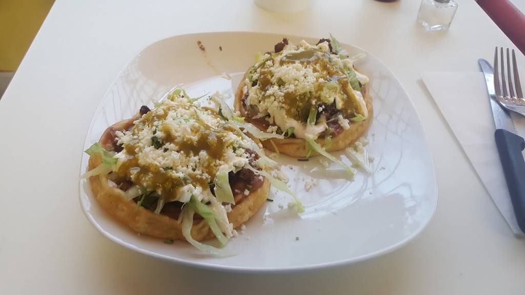 Las Chilangas | restaurant | 5014 Olivehurst Ave, Olivehurst, CA 95961, USA | 5308708148 OR +1 530-870-8148