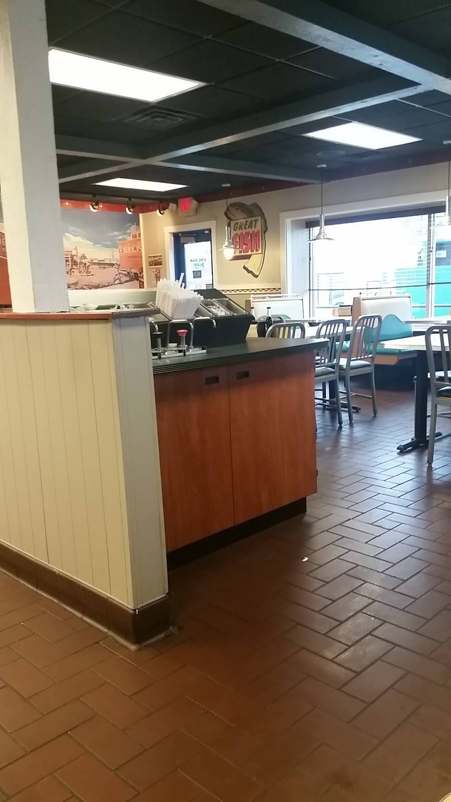 Long John Silvers | restaurant | 2021 Wabash Ave, Terre Haute, IN 47807, USA | 8122358345 OR +1 812-235-8345