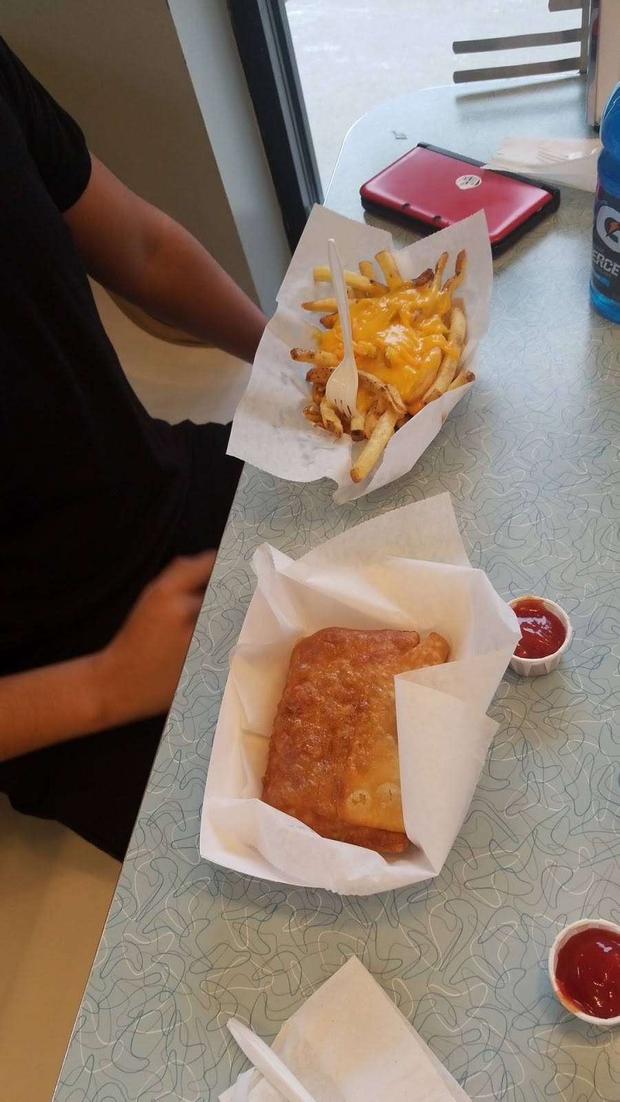 Man-Jo-Vins | restaurant | 3224 N Damen Ave, Chicago, IL 60618, USA | 7739350727 OR +1 773-935-0727