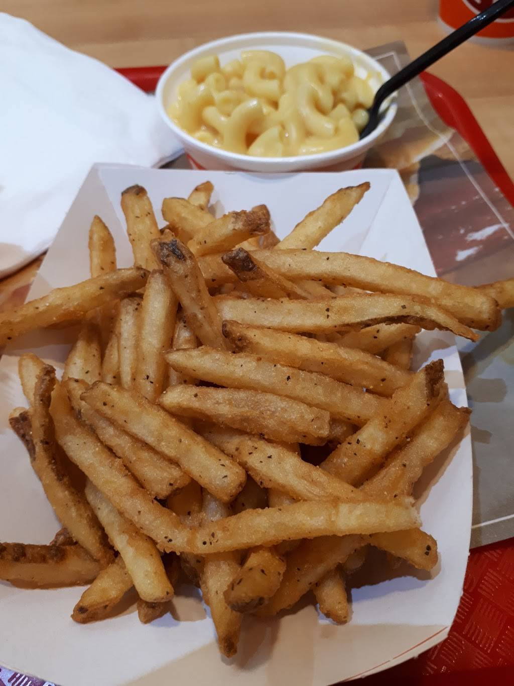 Popeyes | restaurant | 9960 Dufferin St #14, Maple, ON L6A 1S2, Canada | 9054179391 OR +1 905-417-9391