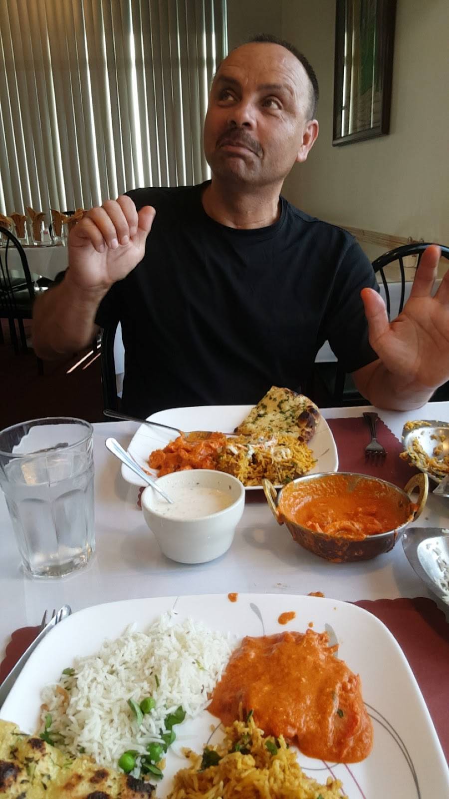 Royal India Milwaukee | restaurant | 3400 S 27th St, Milwaukee, WI 53215, USA | 4146479600 OR +1 414-647-9600