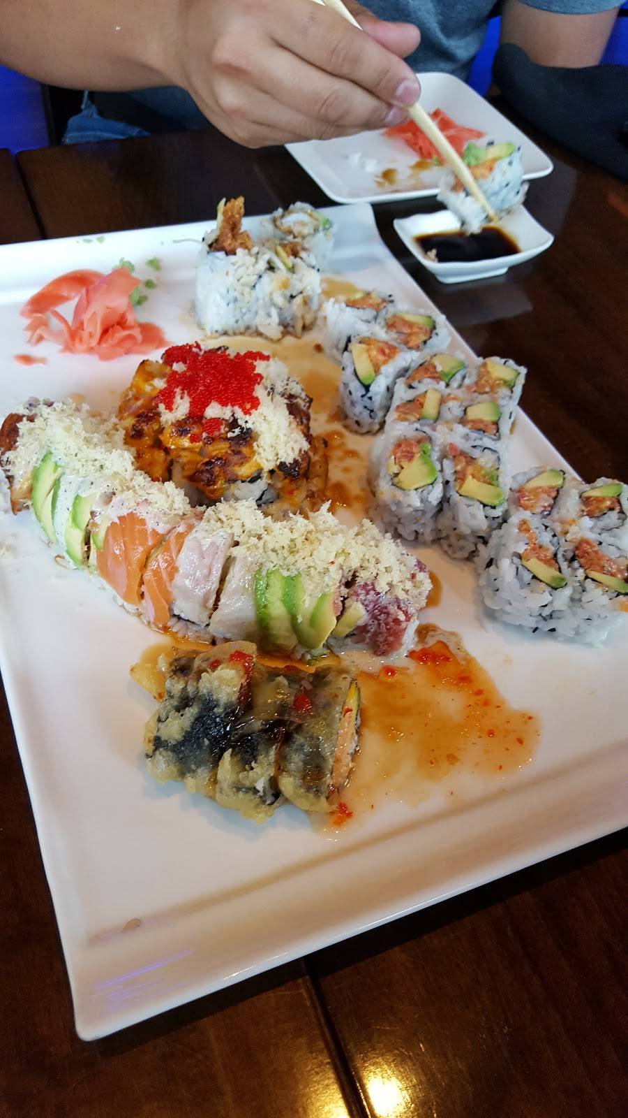 Haiku | restaurant | 1315 31st St, Des Moines, IA 50311, USA | 5152776704 OR +1 515-277-6704