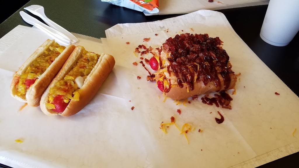 Miss Griffins Footlong Hot Dogs | restaurant | 847 E Main St, Chattanooga, TN 37408, USA | 4232655280 OR +1 423-265-5280