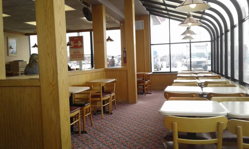 Wendys | restaurant | 558 Griswold Rd, Elyria, OH 44035, USA | 4403288015 OR +1 440-328-8015