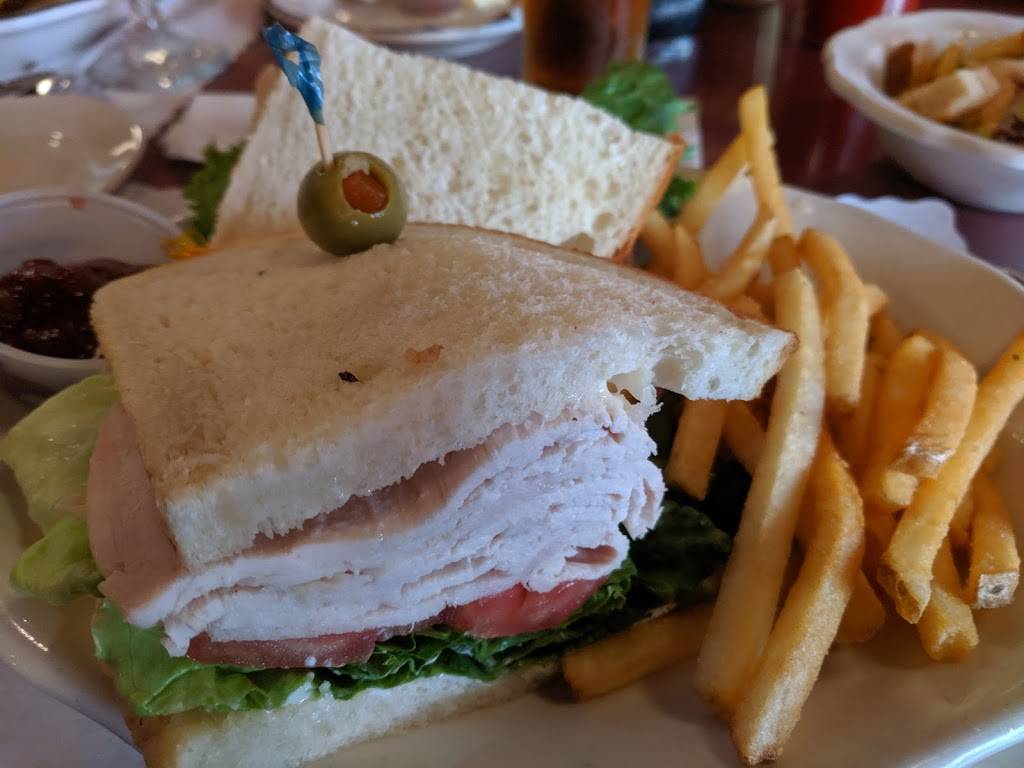 Harrys Plaza Cafe | restaurant | 3313 State St, Santa Barbara, CA 93105, USA | 8056872800 OR +1 805-687-2800