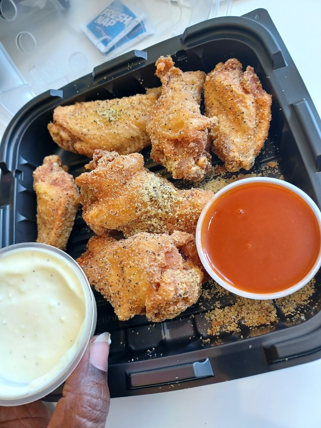 Wings Over Pittsburgh - East Liberty | restaurant | 5923 Baum Blvd, Pittsburgh, PA 15206, USA | 4124047456 OR +1 412-404-7456