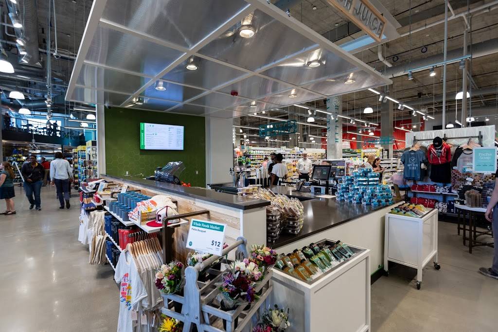 The Fountain Room | restaurant | 301 E 51st St, Kansas City, MO 64112, USA | 8167083700 OR +1 816-708-3700