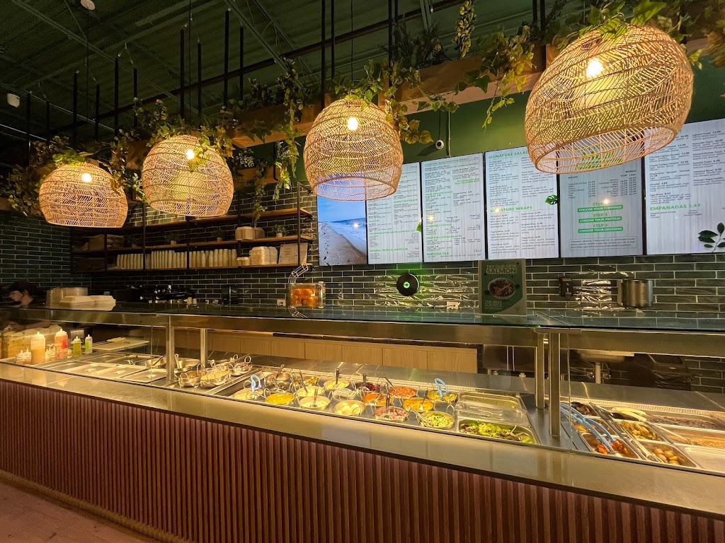 Smoothie Spot Tamiami | restaurant | 13810 SW 8th St, Miami, FL 33184, USA | 3054567556 OR +1 305-456-7556