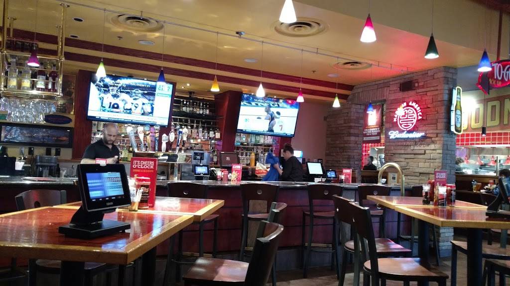 Red Robin Gourmet Burgers and Brews | restaurant | 1025 Vann Dr, Jackson, TN 38305, USA | 7316641940 OR +1 731-664-1940