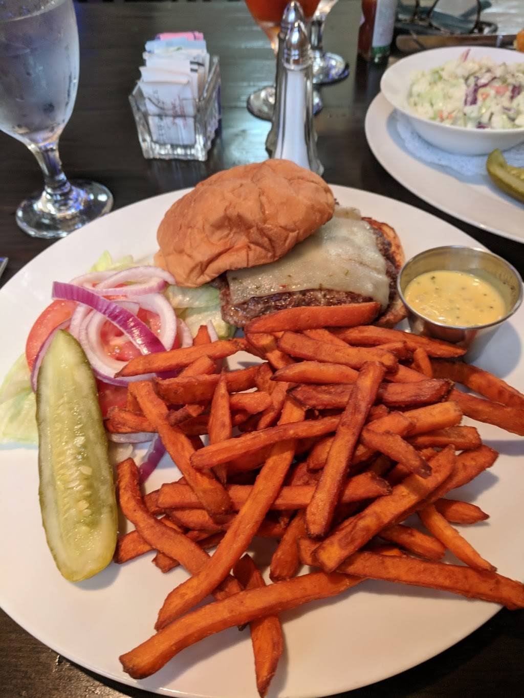 The Tower Craft Bar & Grill | restaurant | 1200 Truxtun Ave #100, Bakersfield, CA 93301, USA | 6613219597 OR +1 661-321-9597