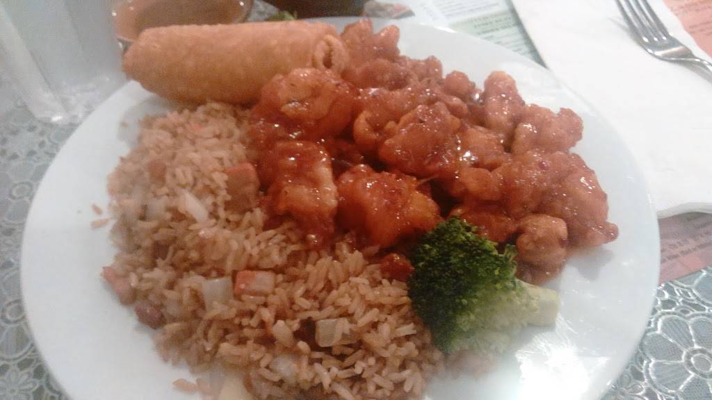 Moon House | restaurant | 1810 3rd Ave, New York, NY 10029, USA | 2124276540 OR +1 212-427-6540