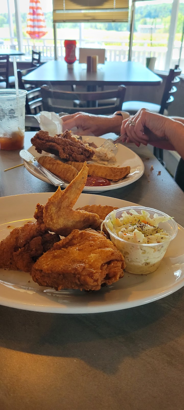 JAAAGZ Bar and Grill | restaurant | N6845 WI-67, Plymouth, WI 53073, USA | 9208939800 OR +1 920-893-9800