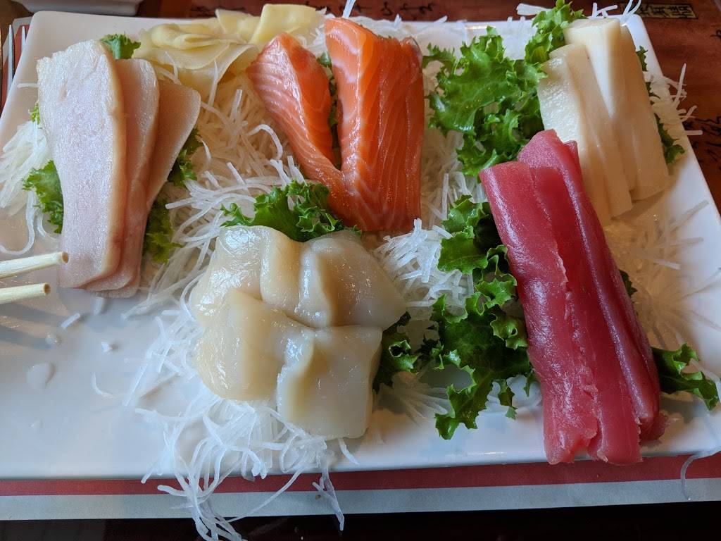 Green Leaves Chinese Restaurant & Lounge | night club | 647 US-1, York, ME 03909, USA | 2073632025 OR +1 207-363-2025