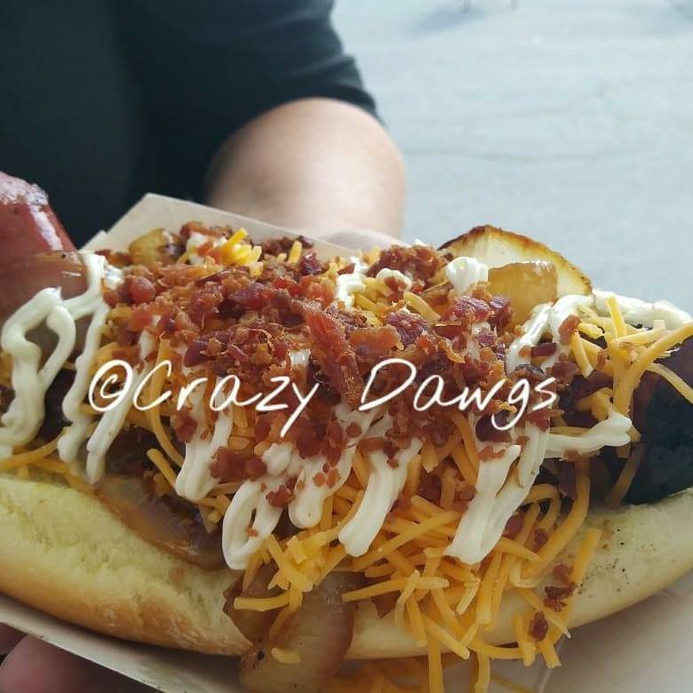 Crazy Dawgs Hot Vendor | restaurant | 100 Lantana Rd, Crossville, TN 38555, USA | 9312060665 OR +1 931-206-0665