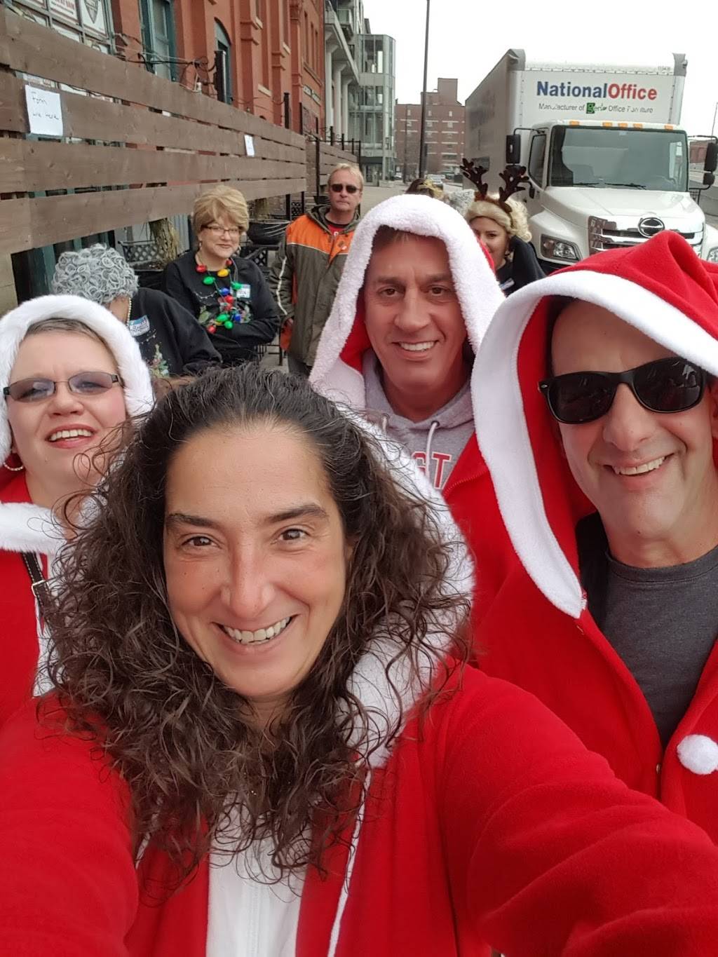 Dive Bar | restaurant | 1214 W 6th St, Cleveland, OH 44113, USA | 2164082314 OR +1 216-408-2314