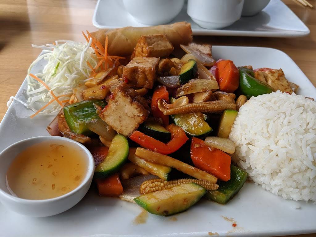 Koi Sushi & Thai | restaurant | 102 Lumber Dr # 200, Franklin, TN 37064, USA | 6155386018 OR +1 615-538-6018