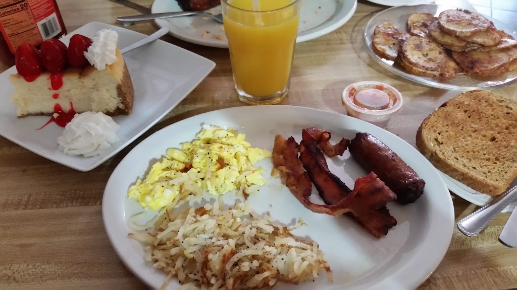 Carlitos Cafe | restaurant | 517 Main St, Woodward, OK 73801, USA | 5802542883 OR +1 580-254-2883