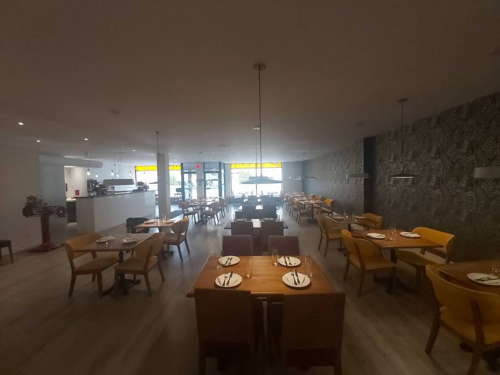 Fiori Zucchini Ristorante | restaurant | 438 Kerr St #5, Oakville, ON L6K 3C4, Canada | 9058085450 OR +1 905-808-5450