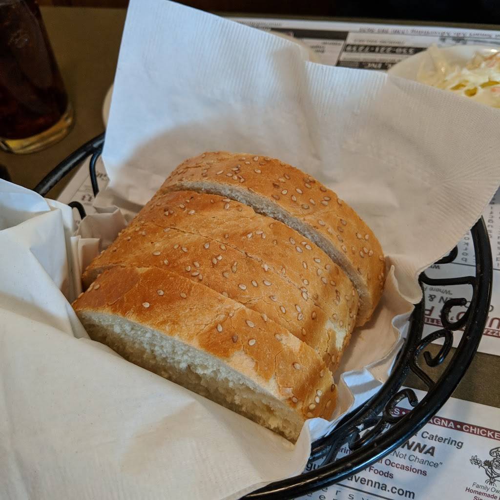 Guidos Pizza of Ravenna | restaurant | 214 W Main St, Ravenna, OH 44266, USA | 3302969009 OR +1 330-296-9009