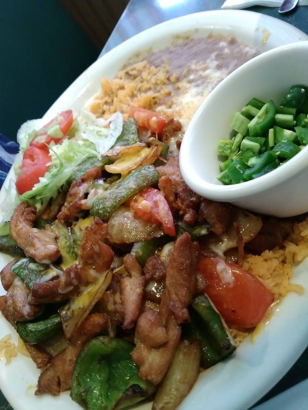 Velascos Mexican Restaurant | restaurant | 29406 Auberry Rd, Prather, CA 93651, USA | 5598556565 OR +1 559-855-6565