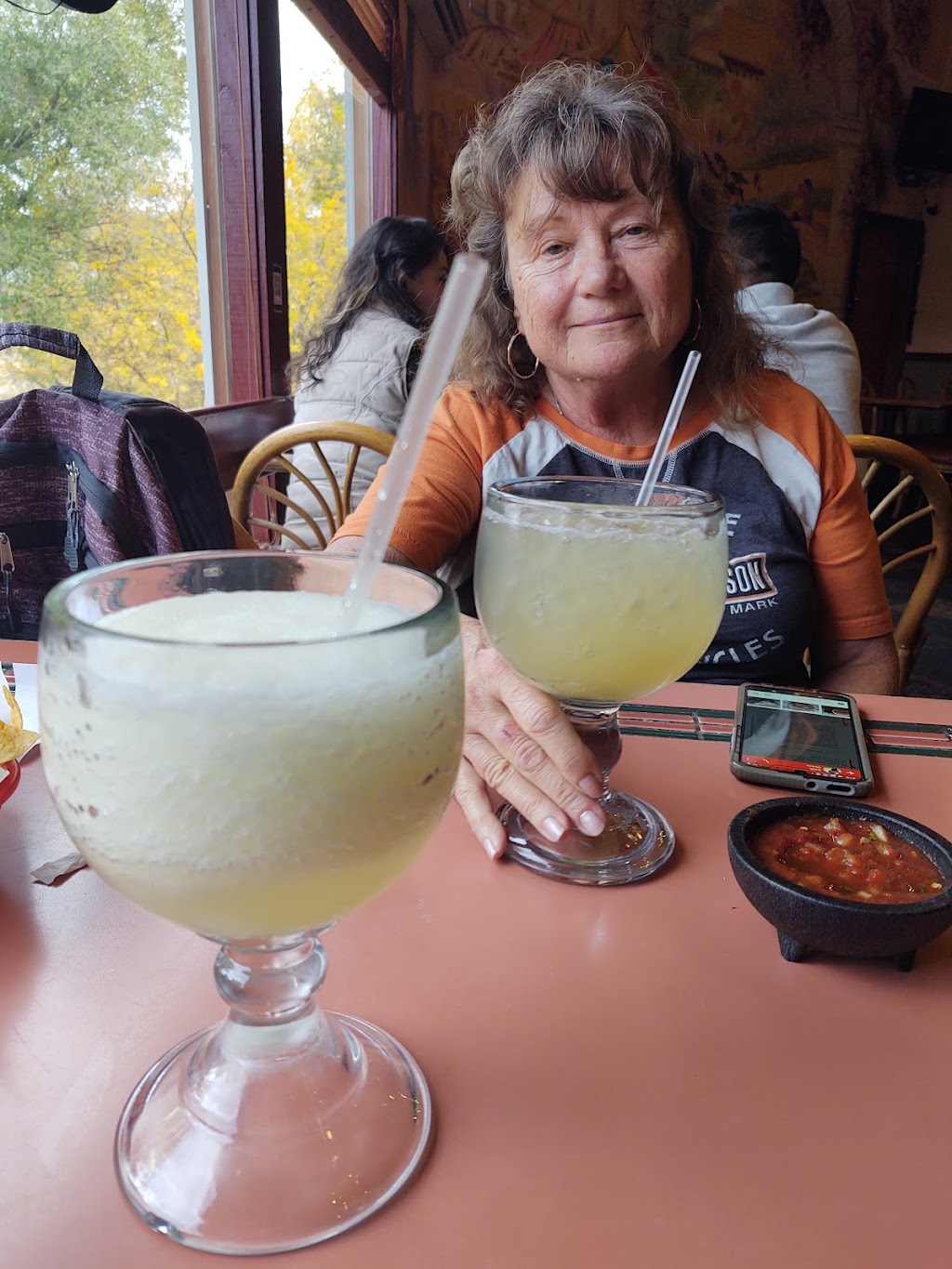 Casa Ramos Méxican Restaurant | restaurant | 145 Montague Rd, Yreka, CA 96097, USA | 5308427172 OR +1 530-842-7172