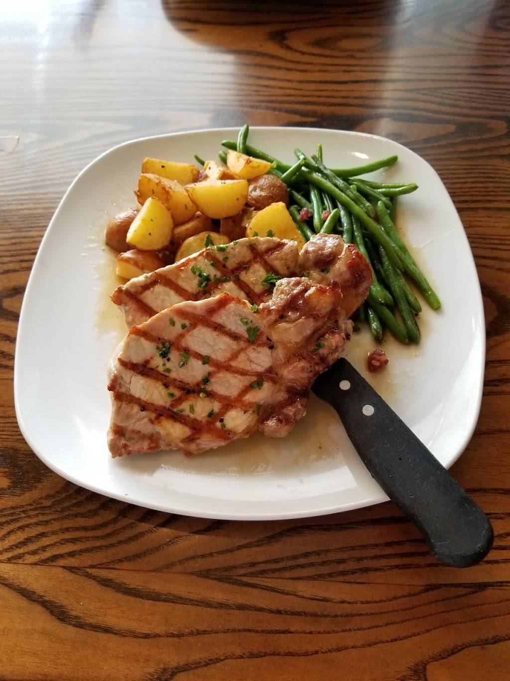 Arch and Eddies | restaurant | 181 Main St, Jackson, OH 45640, USA | 7405773048 OR +1 740-577-3048