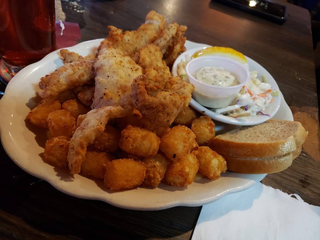 Homeplate Asylum Sports Bar | restaurant | 7520 W Donges Bay Rd, Mequon, WI 53092, USA | 2622381733 OR +1 262-238-1733