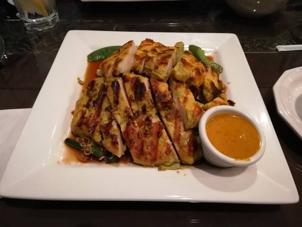 Thai Castle | restaurant | 19 E 126th St, Carmel, IN 46032, USA | 3175758421 OR +1 317-575-8421