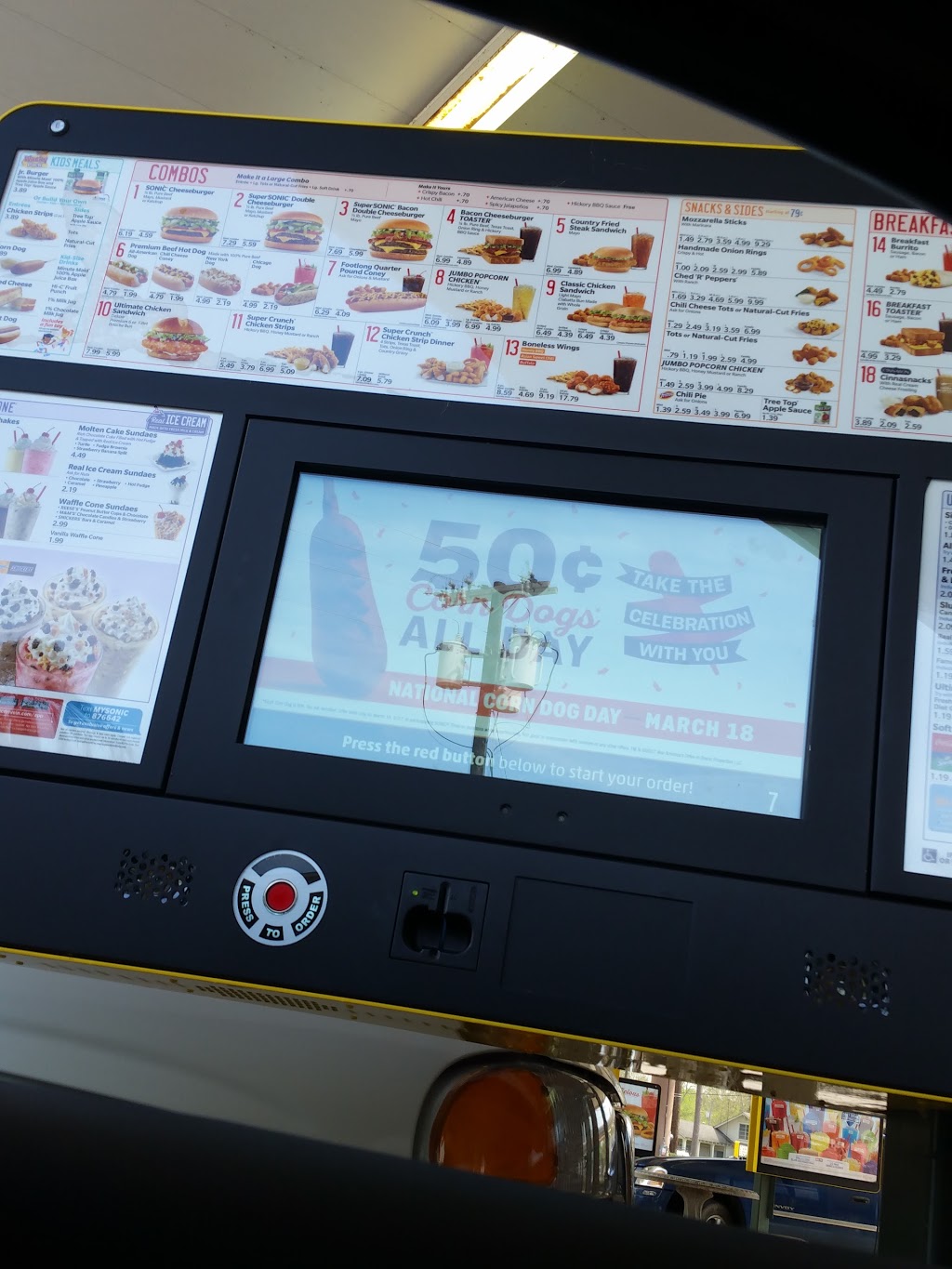 Sonic Drive-In | restaurant | 5212 Jackson St, Alexandria, LA 71303, USA | 3187679962 OR +1 318-767-9962